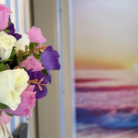 3Br Romantic Apt, 2Mins Mtr, 8Pax هونغ كونغ المظهر الخارجي الصورة